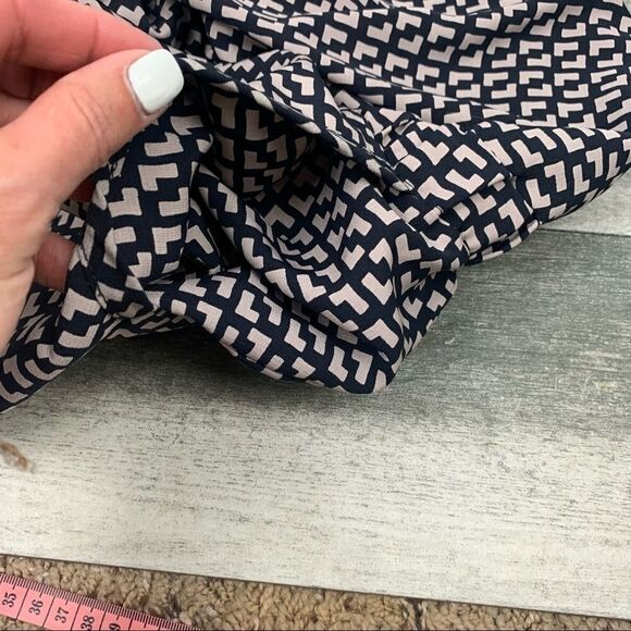 Mind code tie back romper - Picture 5 of 7